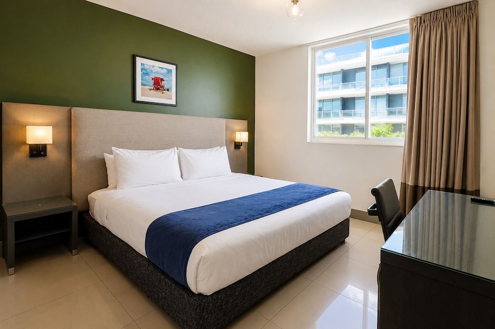 Roami at Habitat Brickell 18/50