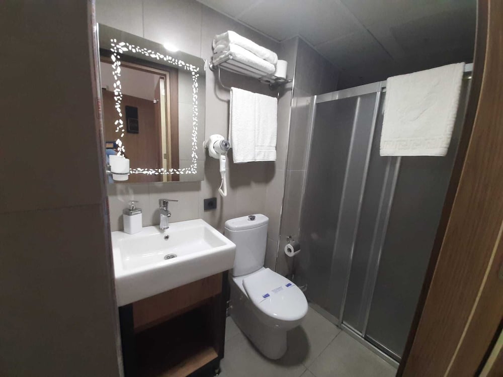 VIZYON CITY HOTEL 43/50