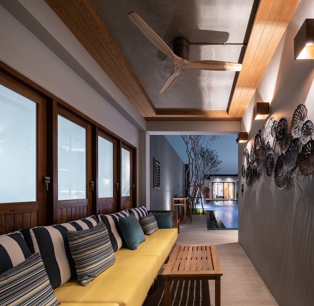 Vann Hua Hin Resort 24/50