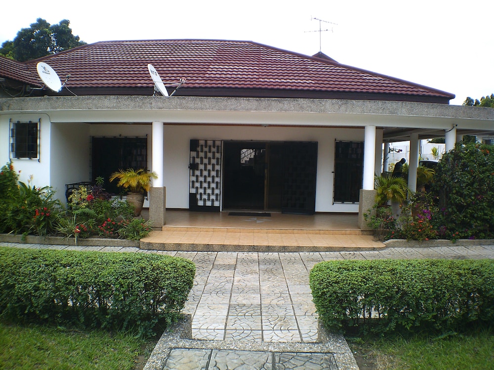 Lavender Lodge Hotel 28/29