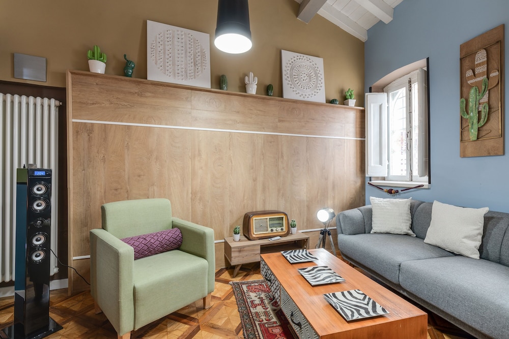 Rome As You Feel - Torre Design Apt. 11/23