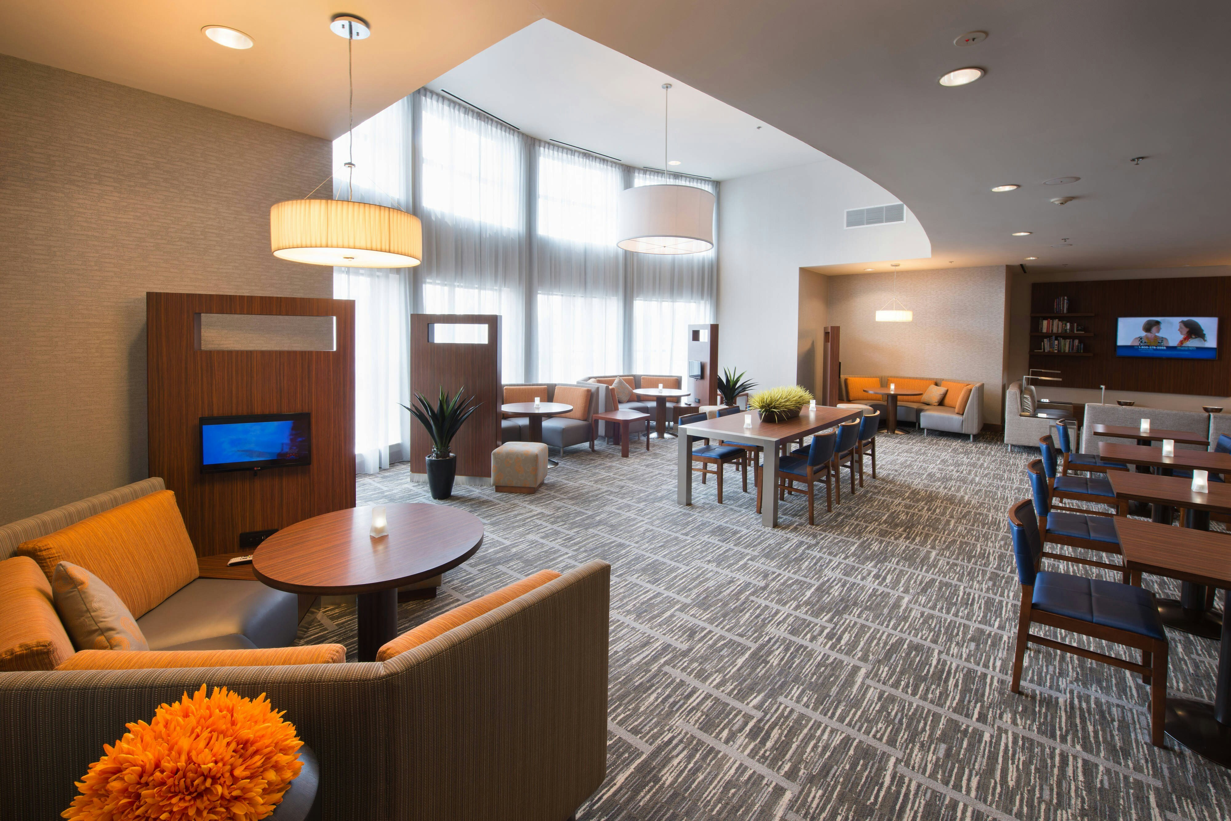 Courtyard by Marriott Canton 7/11