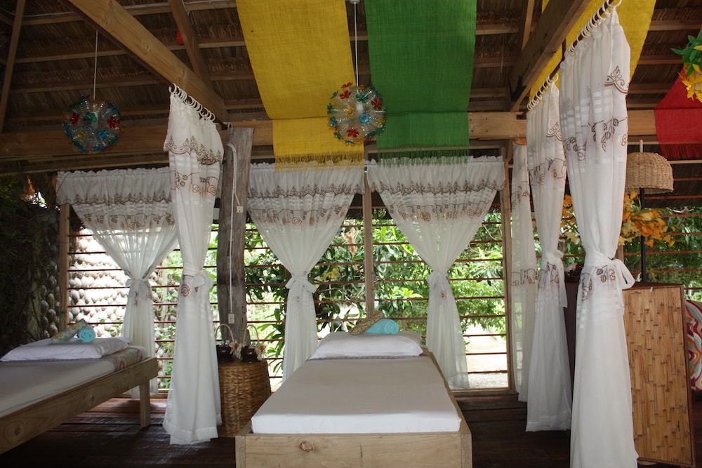 Bohol Bee Farm 50/75
