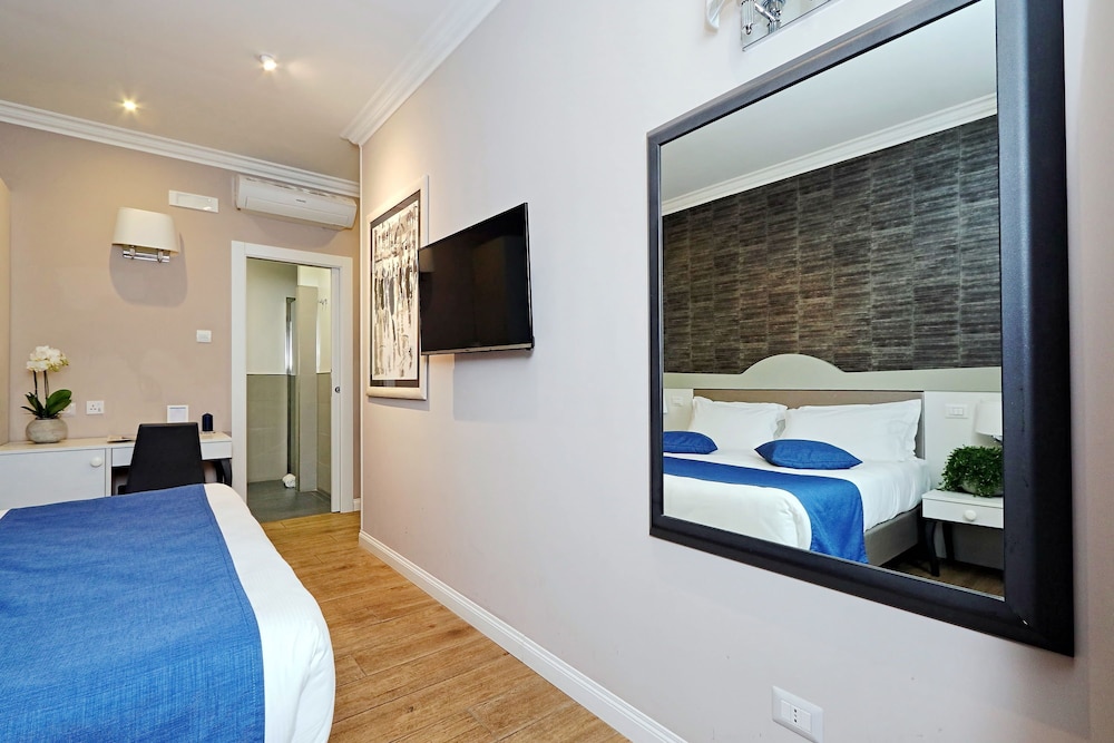 VICO ROOMS AND TERRACE 26/73