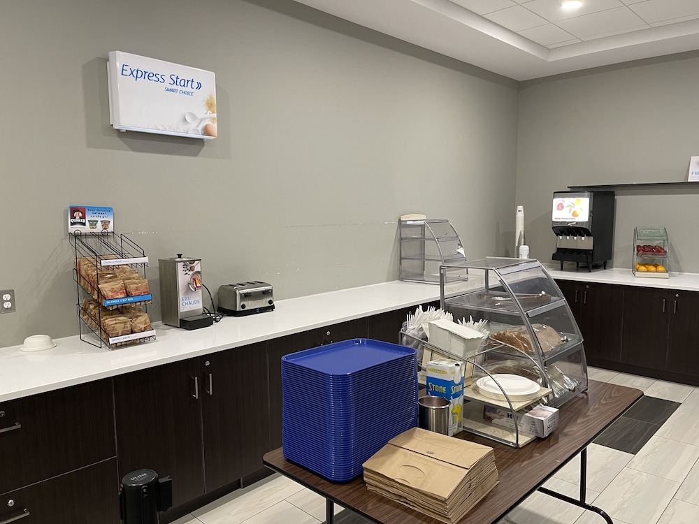 HOLIDAY INN EXPRESS & SUITES GATINEAU - OTTAWA 36/41