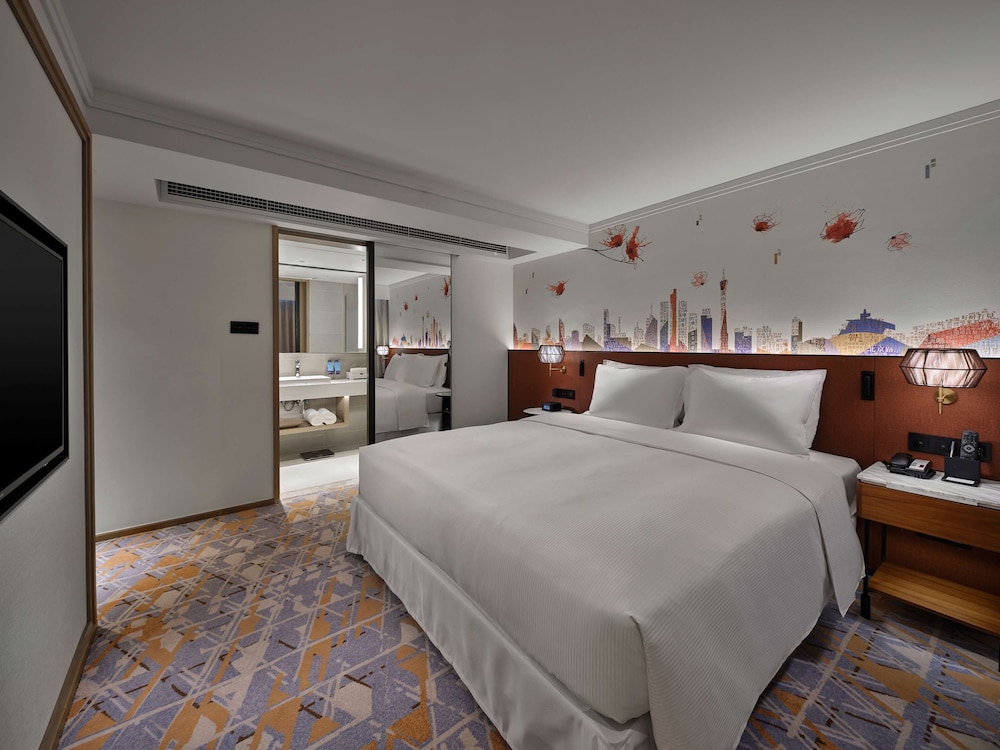 1 BEDROOM, JUNIOR SUITE, KING BED