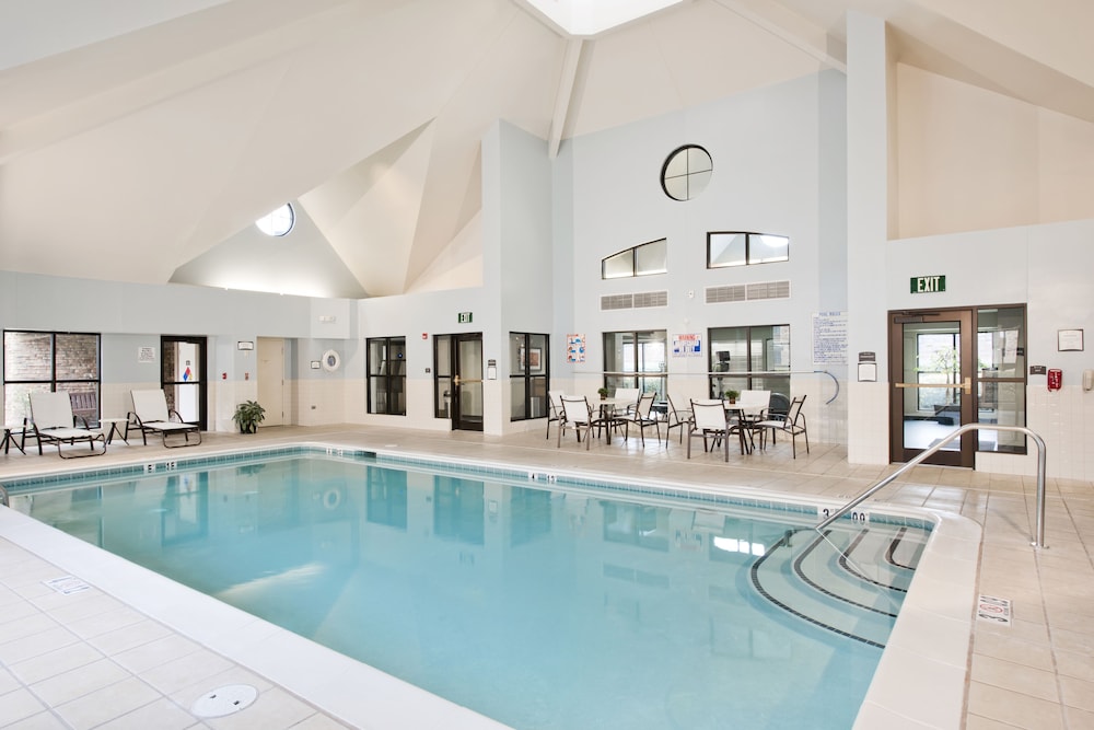 Staybridge Suites Charlotte Ballantyne 5/70