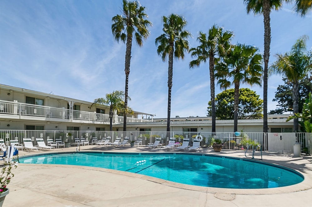 Motel6 Santa Maria, CA - South 53/56