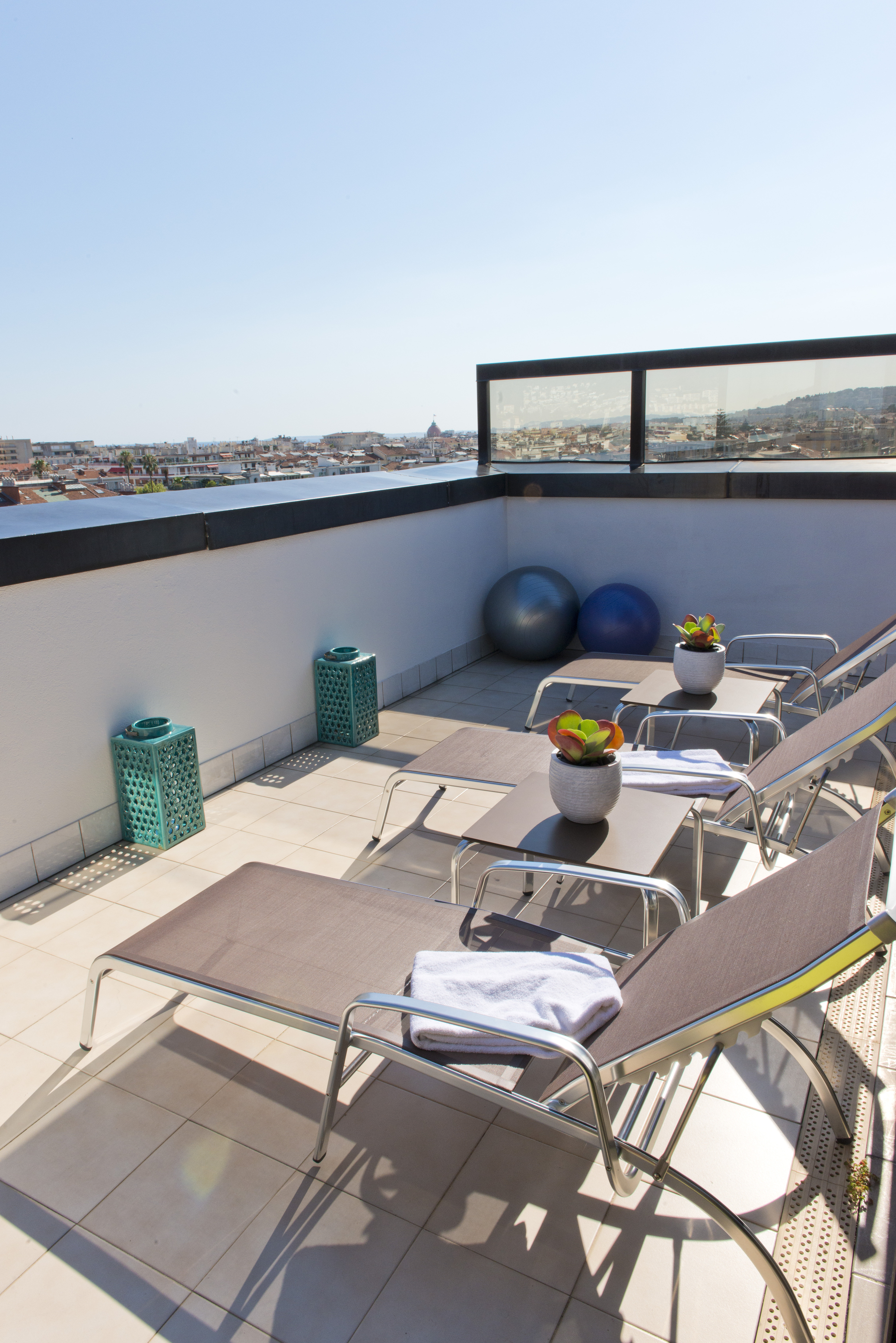 Holiday Inn Nice by IHG 33/79