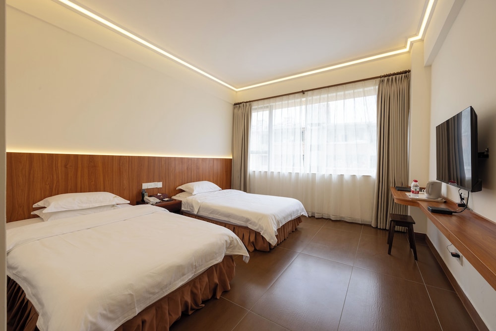 Pazhou Hotel 38/71
