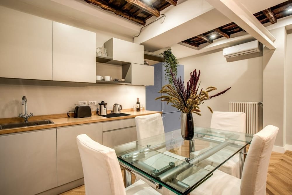 Trevi Fountain Superior 3 bdr apartment 32/49