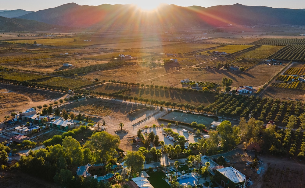 HOTEL BOUTIQUE VALLE DE GUADALUPE 81/83