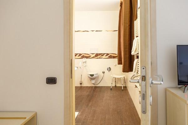 غرفة ثلاثية لذوي الإعاقة، Hotel Villa Sofia 5/5