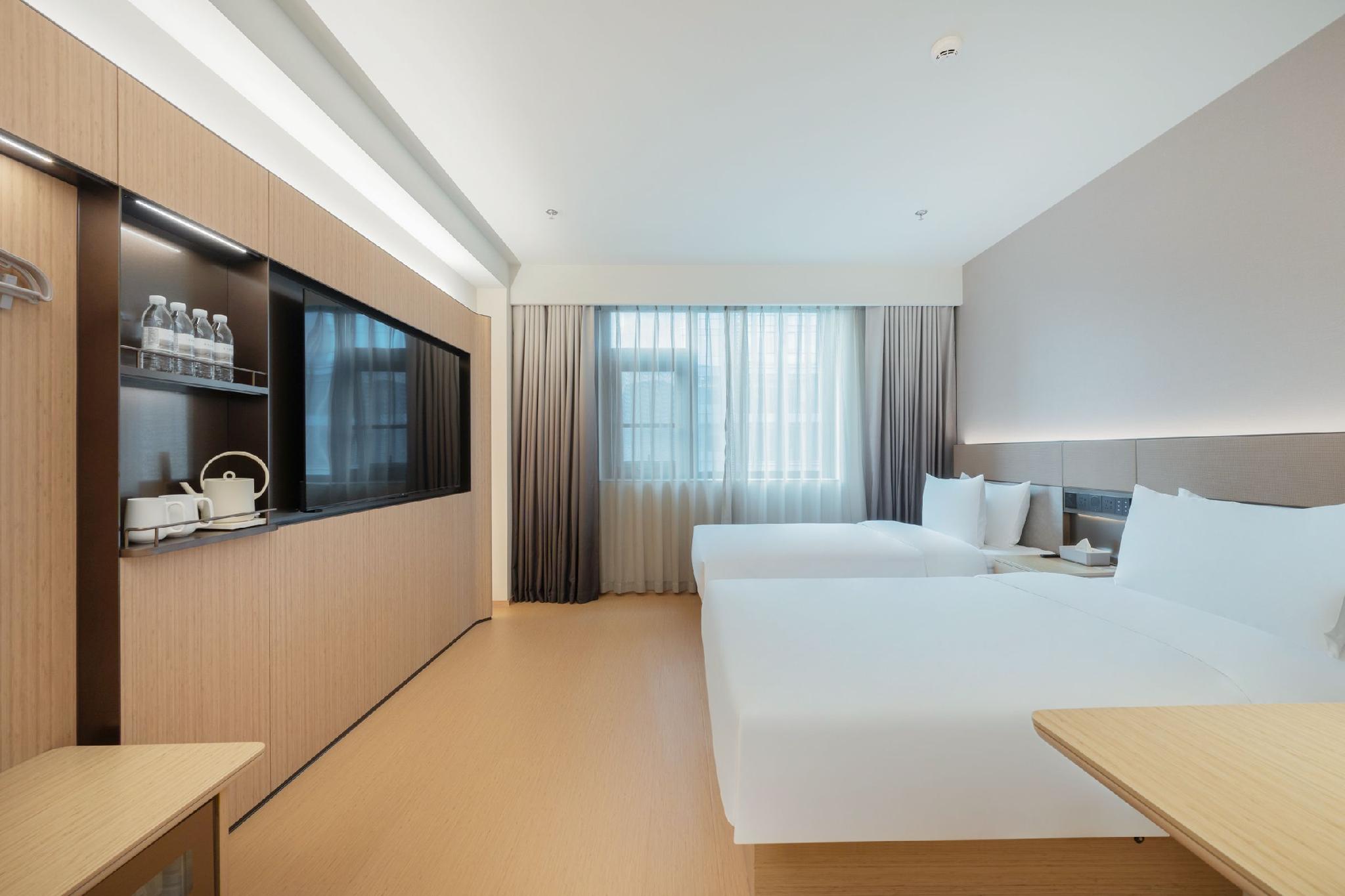 Superior, Twin Beds