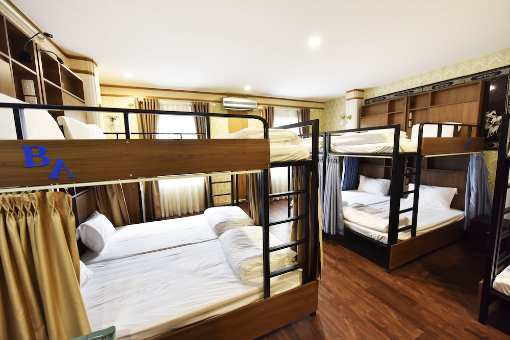 Ibiz City Hostel 13/30