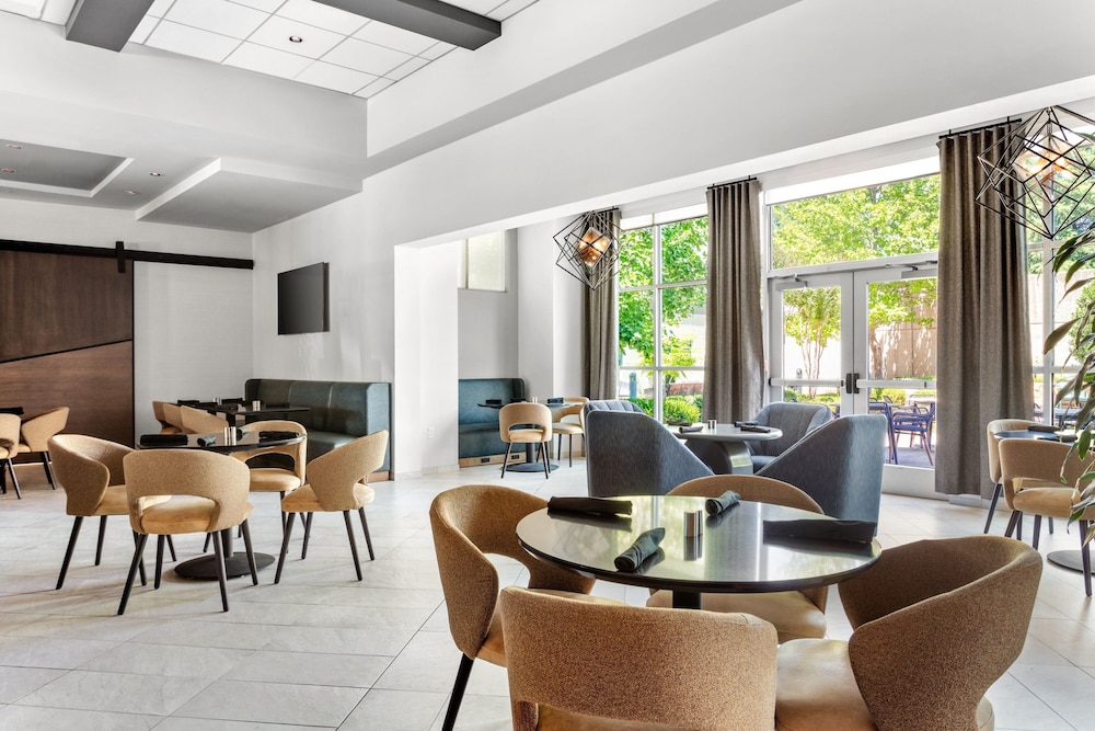 Delta Hotels by Marriott Midwest City at the Reed Conference Center 29/43