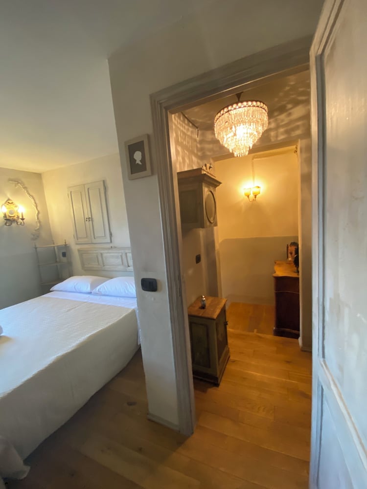 شقة رومانسية بسريرين كينج، Hotel Villa Sermolli 4/5