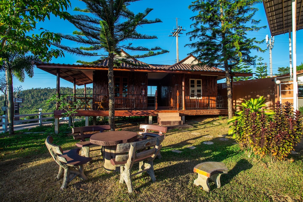 Mossview Resort 5/72