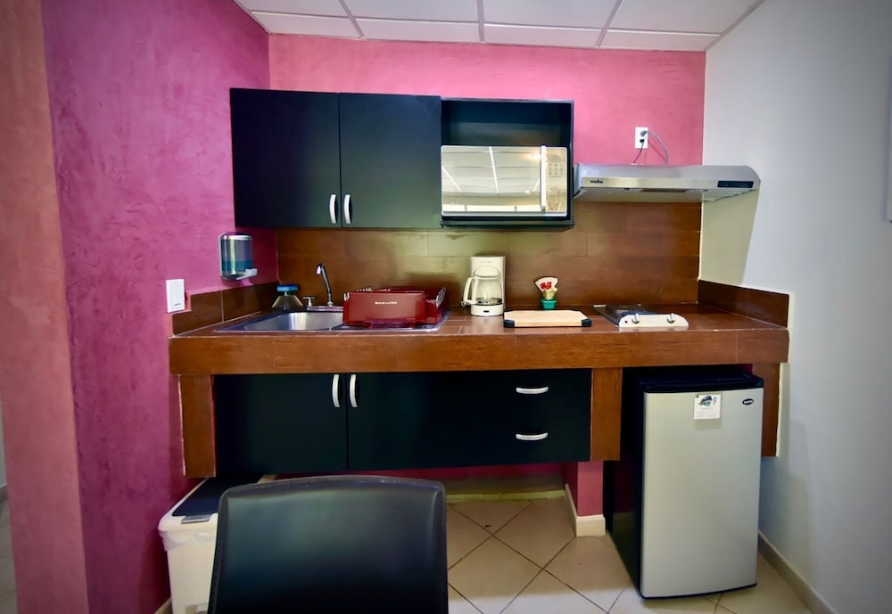 Santa Maria Hotel And Suites 31/47
