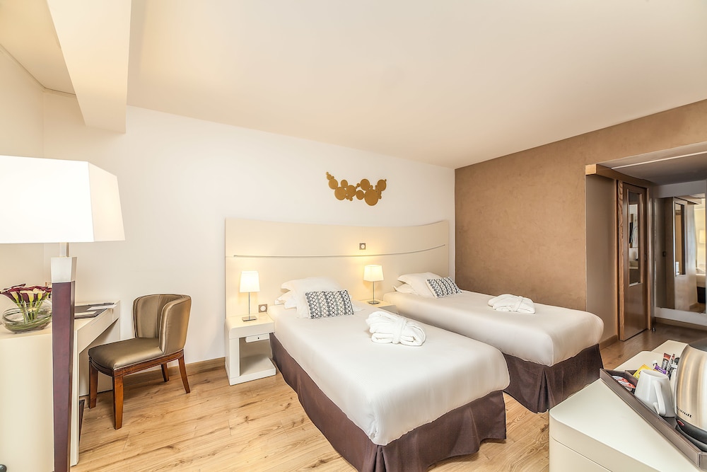 Hotel Montaigne Spa 15/45