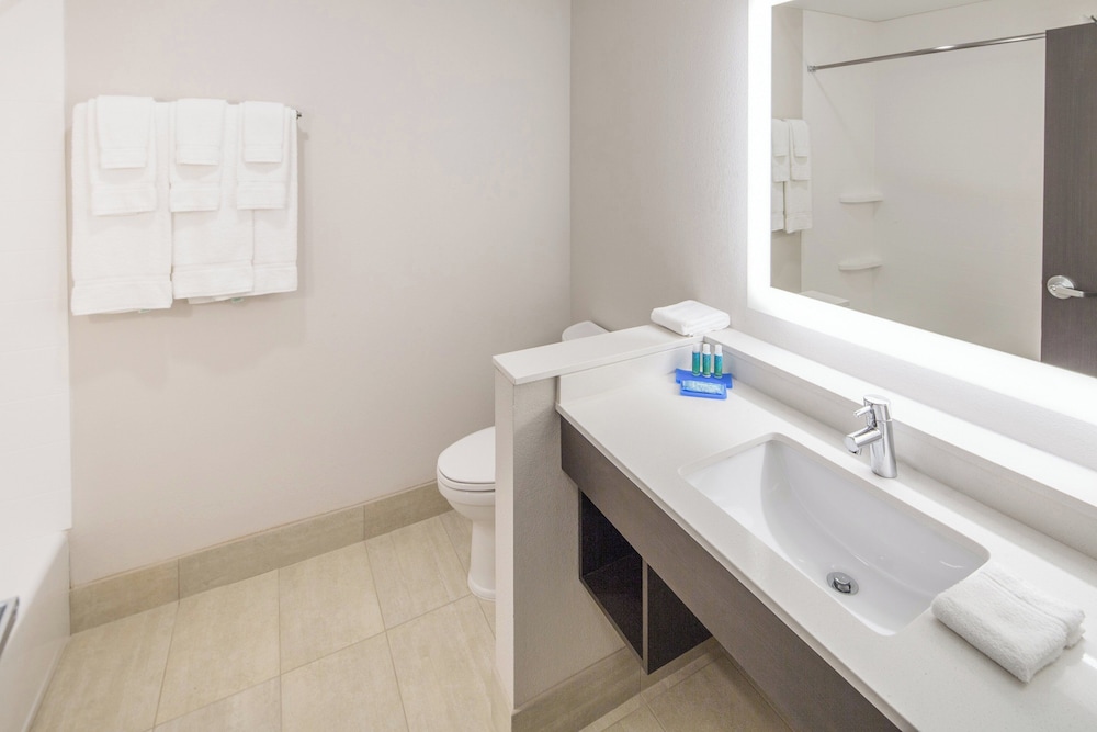 غرفة قياسية بسريرين كوين، Holiday Inn Express Suites Indianapolis Nw Whitestown 4/4