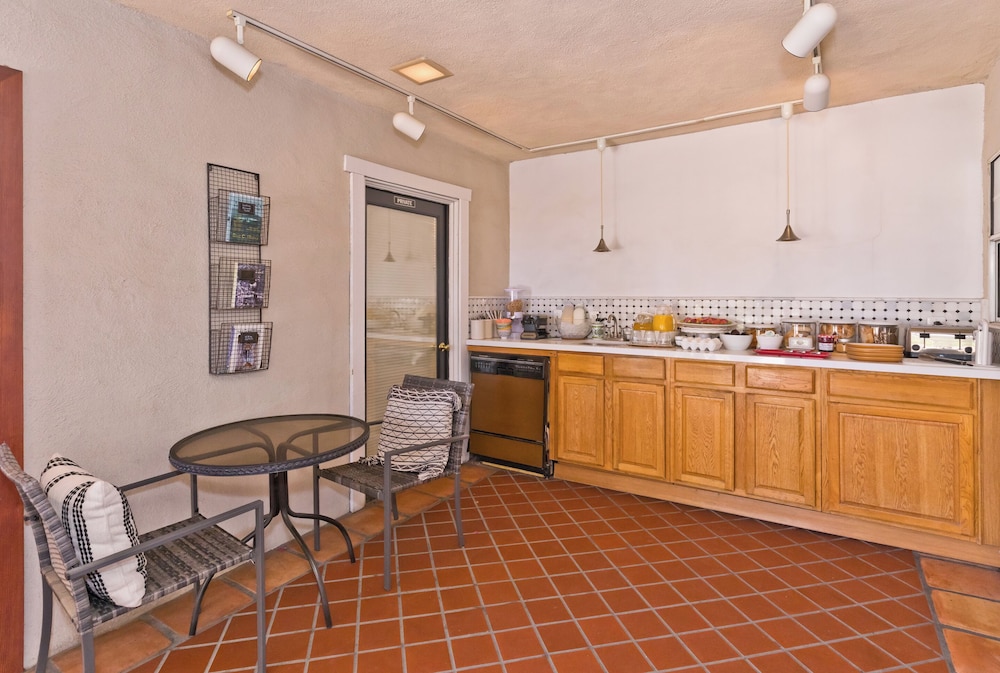 La Maison Hotel - Adults Only 3/50