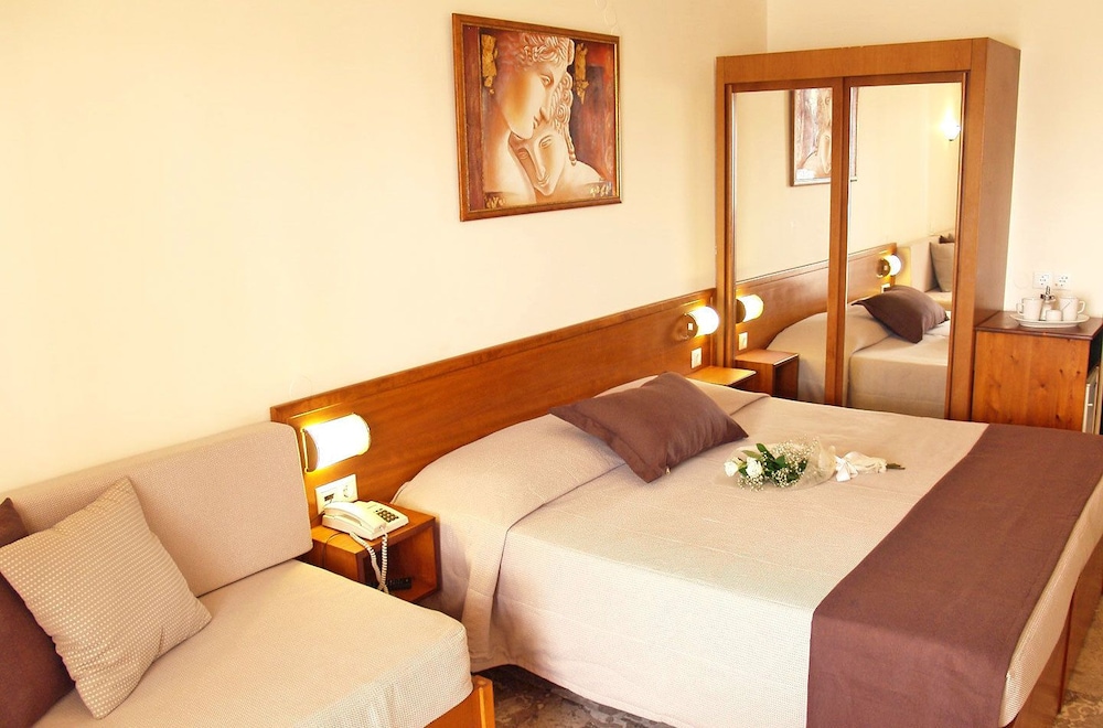 Odyssia Beach 15/50