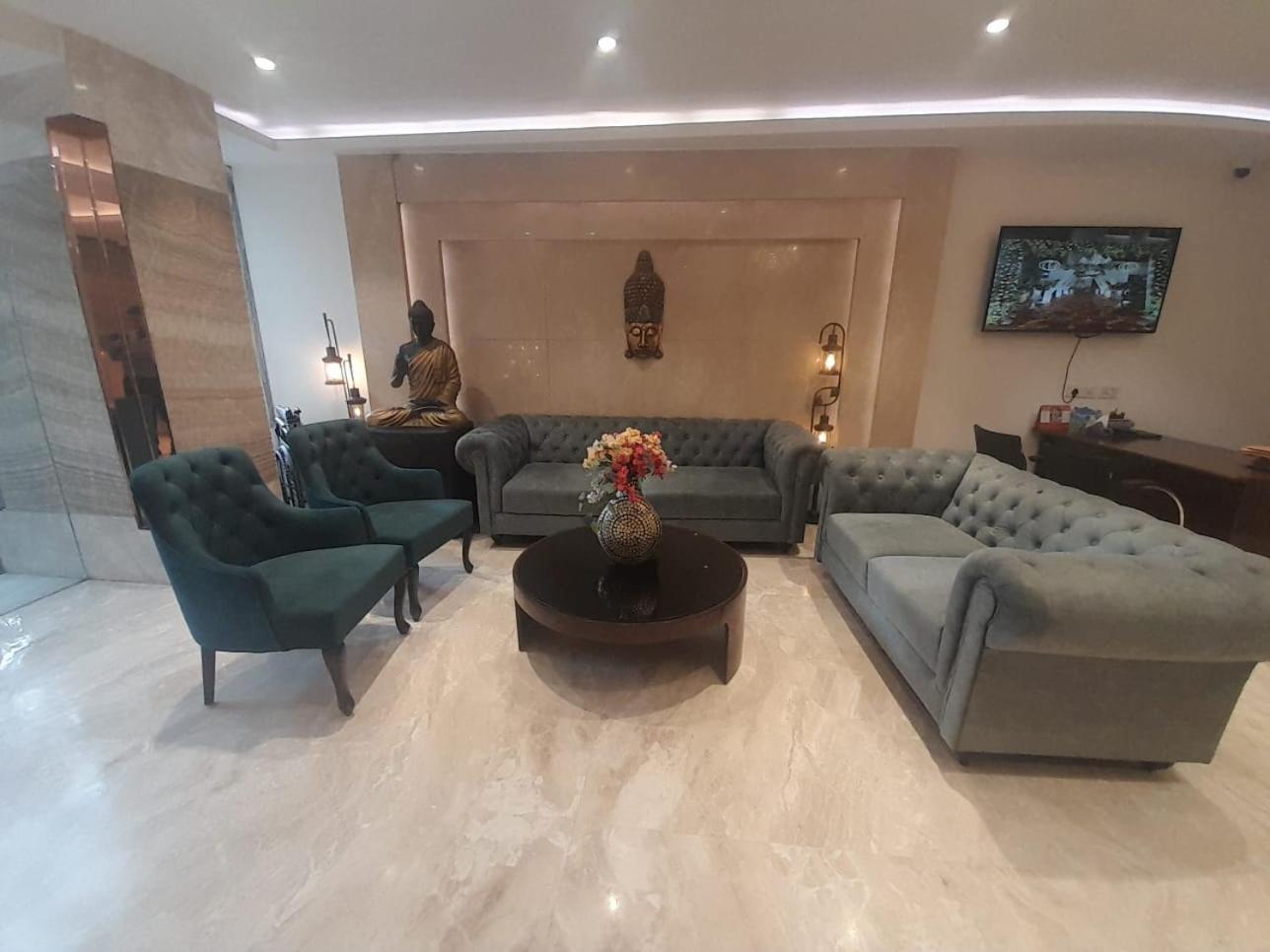 Hotel Golden Orchid 18/41