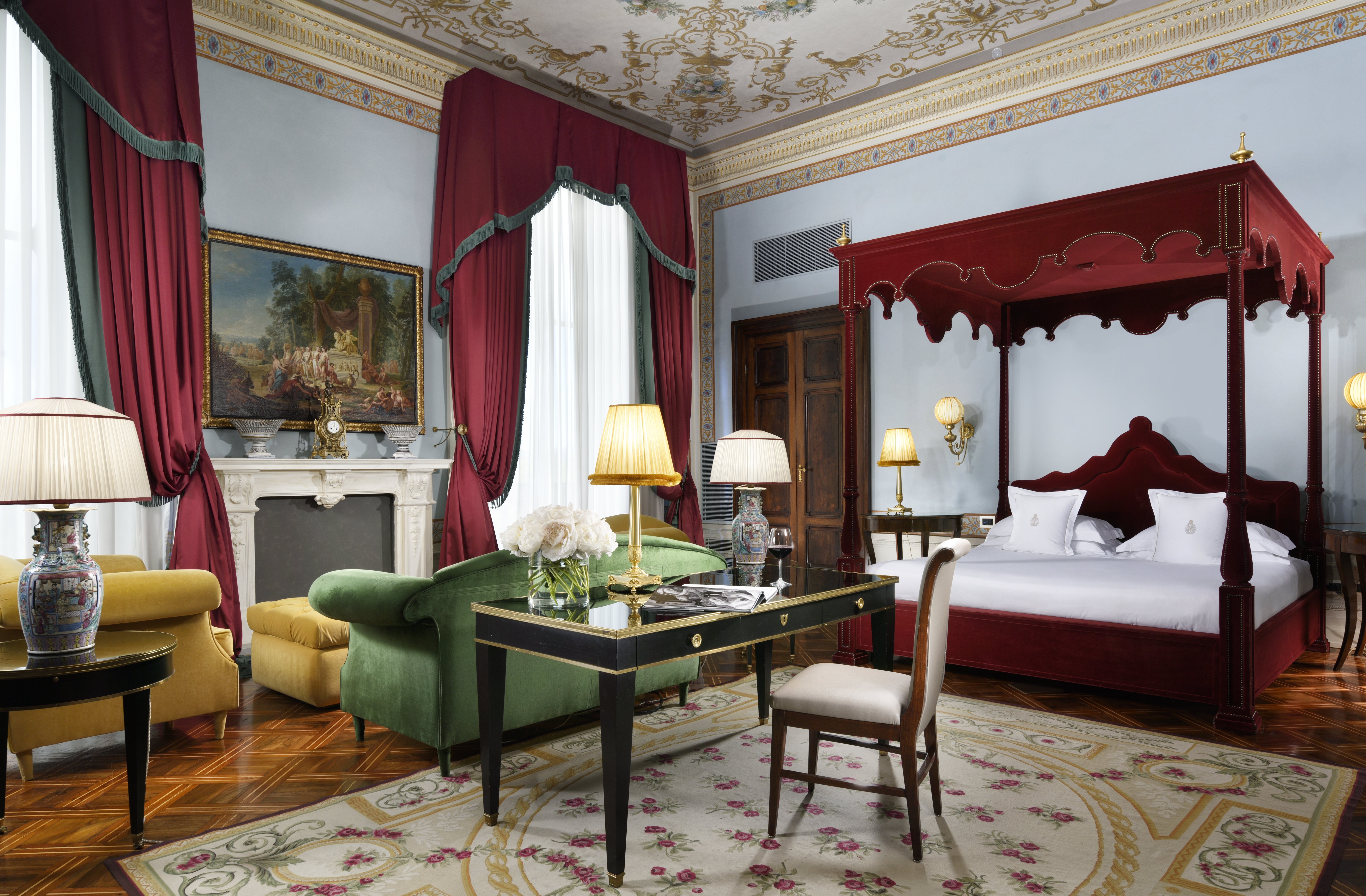 Imperial, Suite