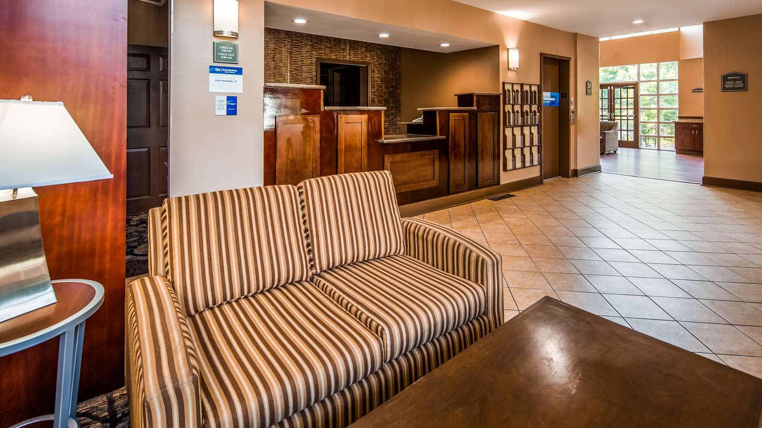 Best Western Plus the Inn And Suites At the Falls 5/10