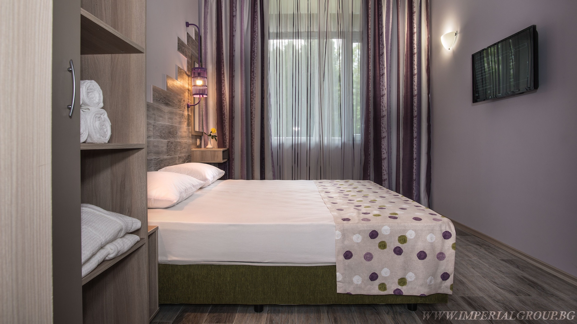 2 Bedrooms, Family, Suite, 4 Beds