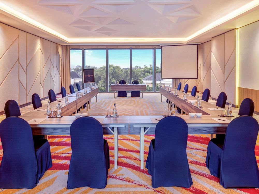 Grand Mercure Malang 60/67