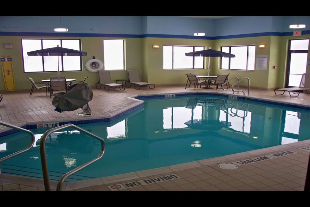 swimming pool spa
