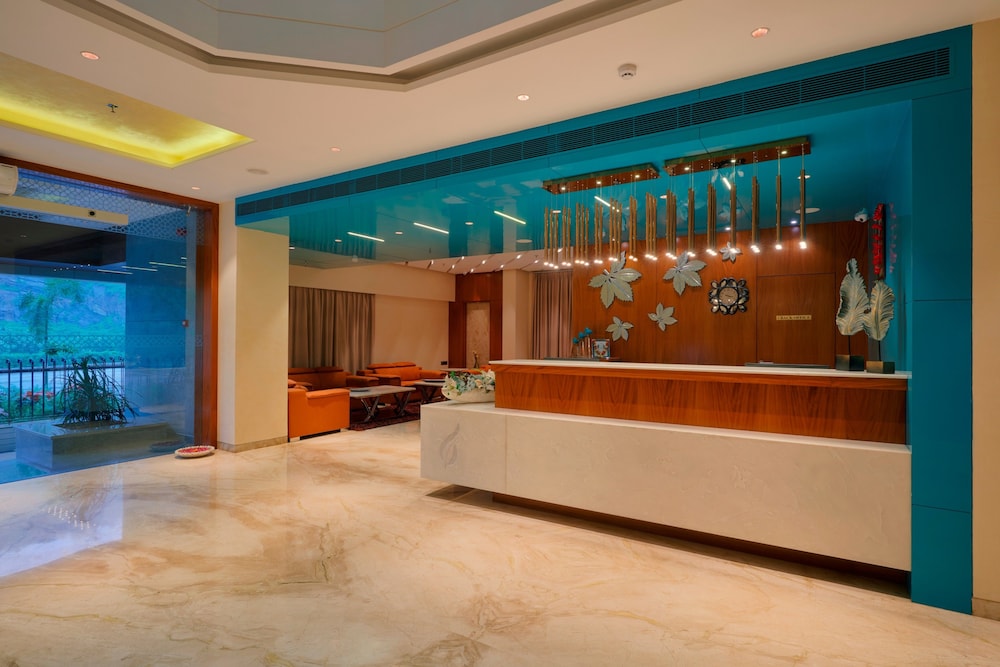 Blu Feather Hotel & Spa 7/69