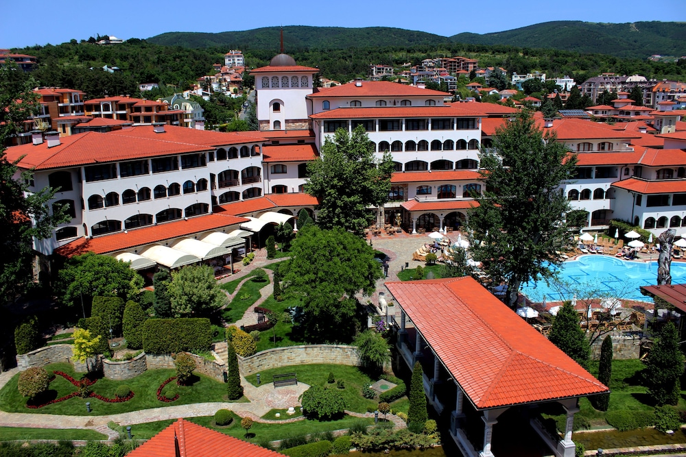Helena Park Hotel 46/50