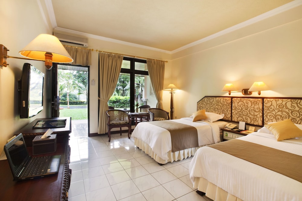 Hotel Puri Asri 11/67