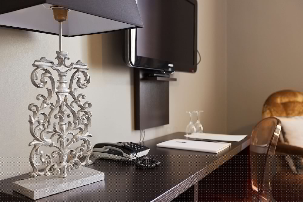 Saga Hotel Oslo, WorldHotels Crafted 40/43