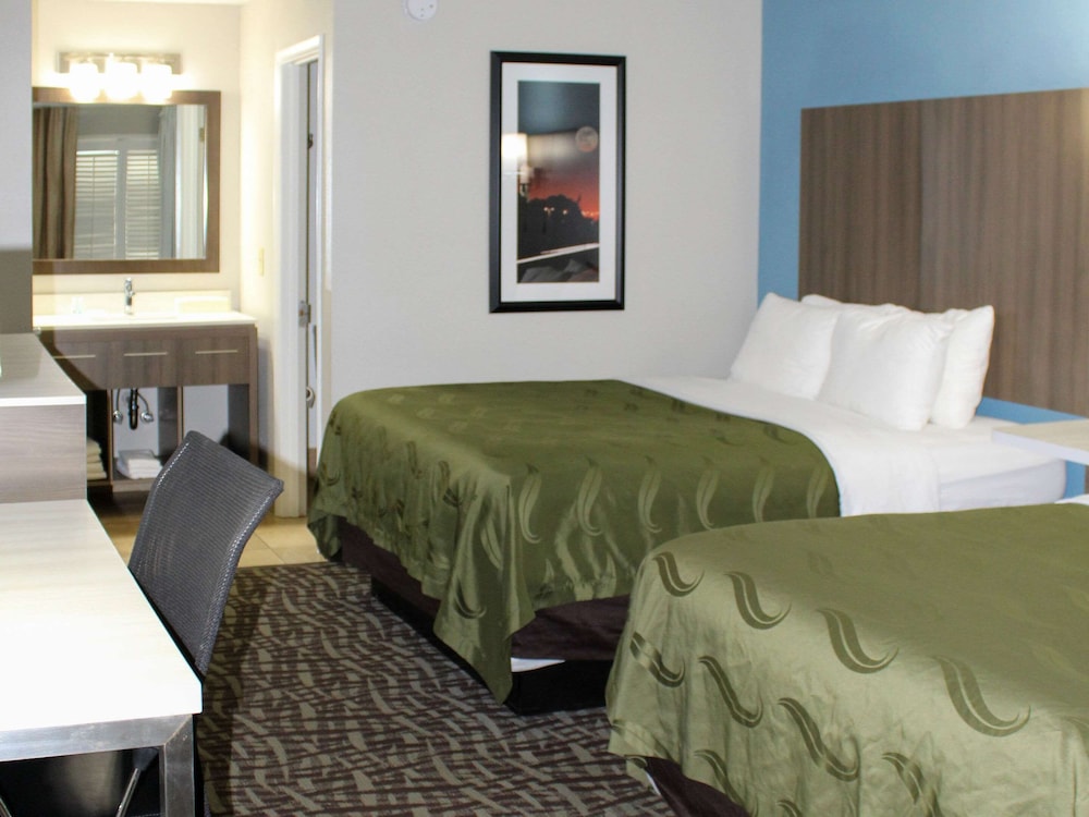 Quality Inn Athens I-65 / Huntsville Area West 11/31