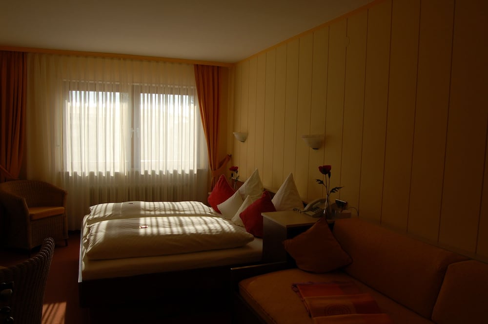 Hotel Zur Linde 7/26