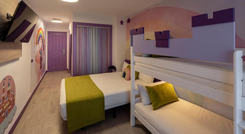 Hotel Magic inn 27/60