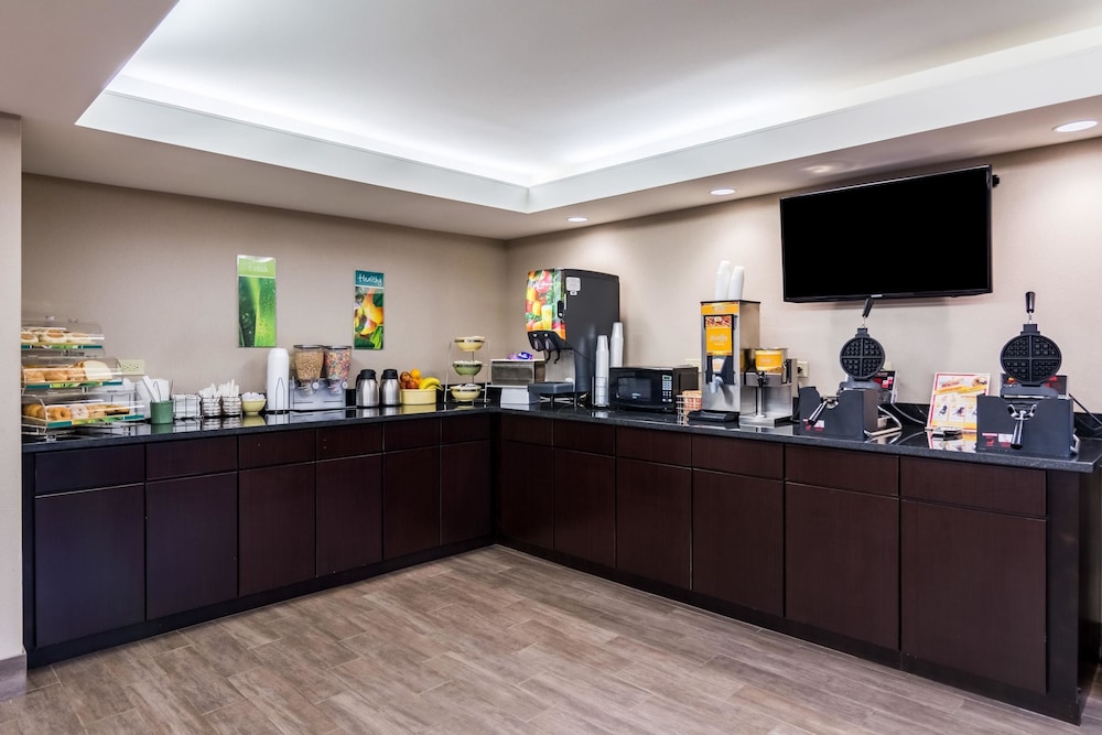 Quality Inn Manassas, VA 10/51