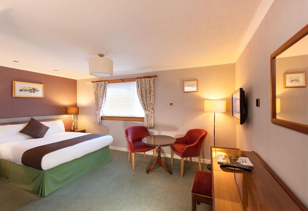 ROOM, DOUBLE BED