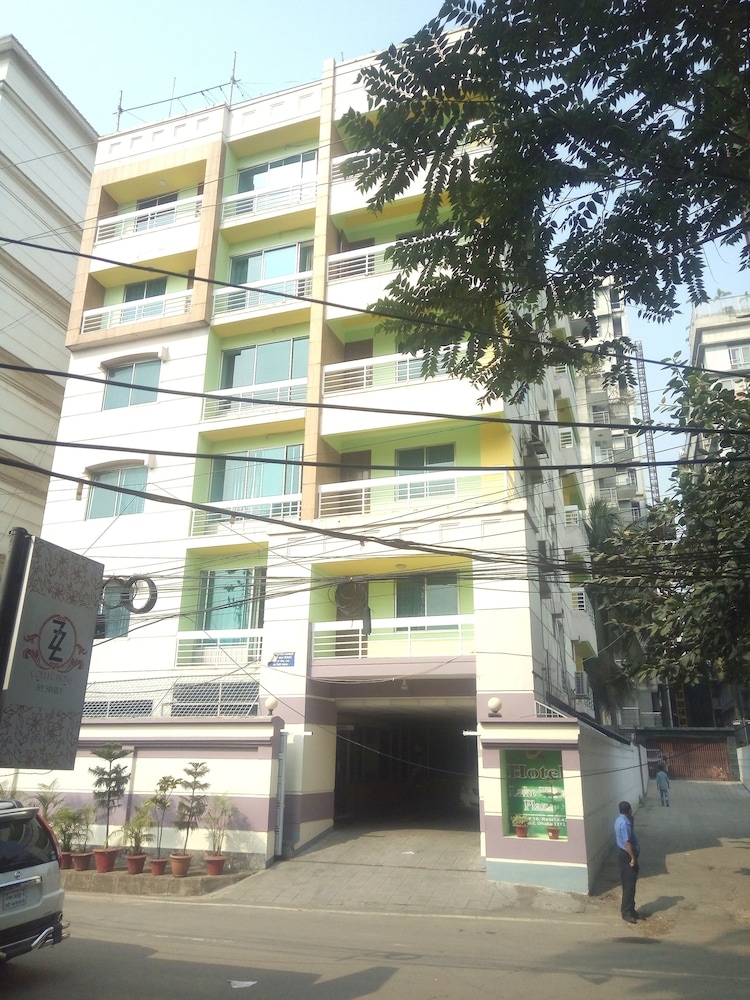 HOTEL LAKE VIEW PLAZA in DHAKA