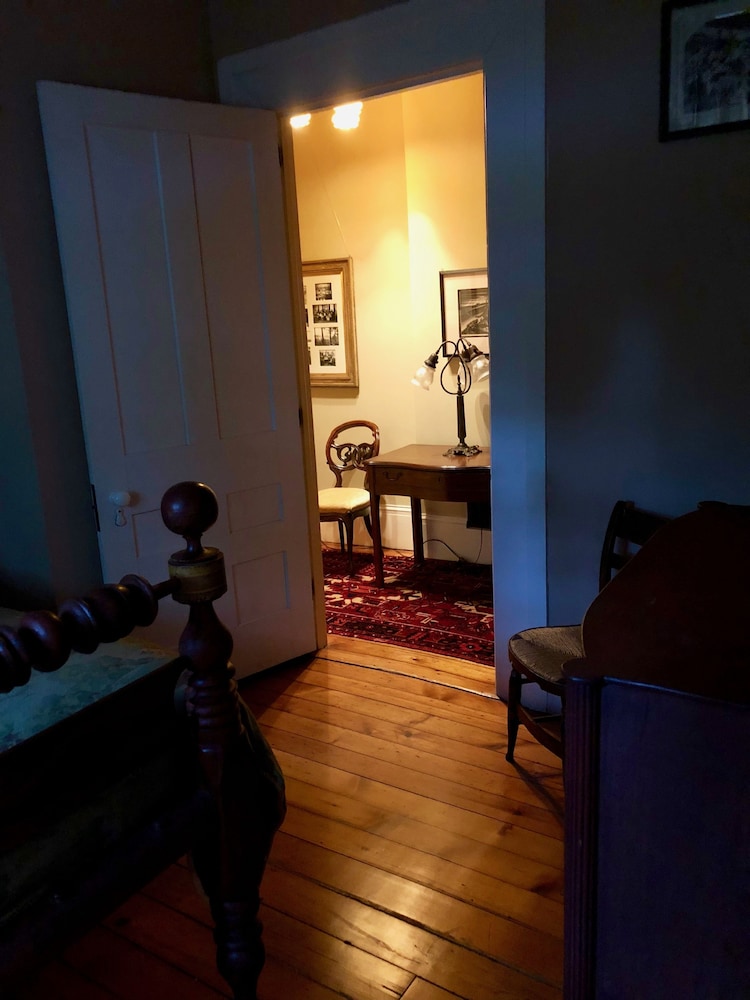 Oakcliff Bed and Breakfast 21/42