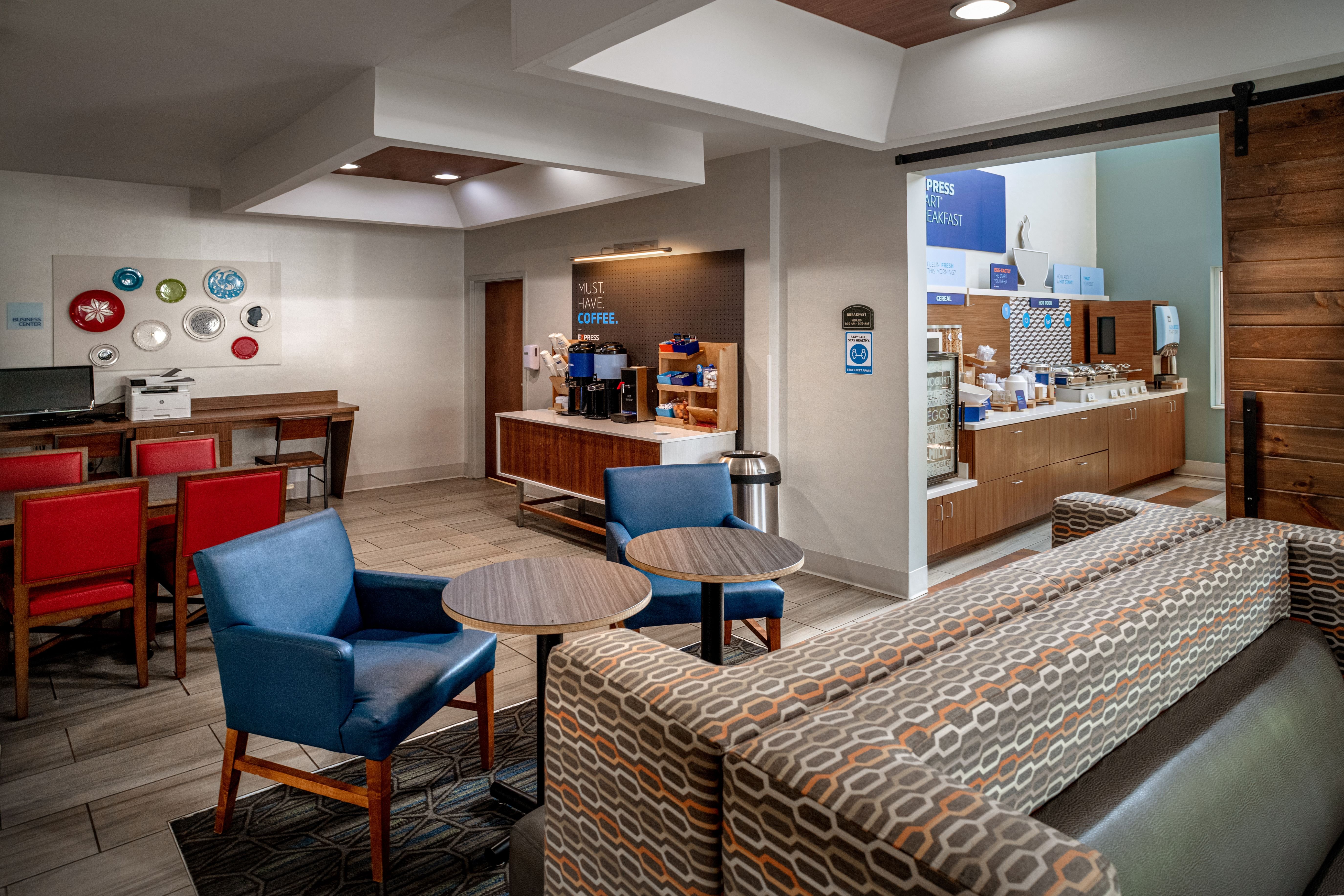 Holiday Inn Express Hotel & Suites Pikeville 38/44