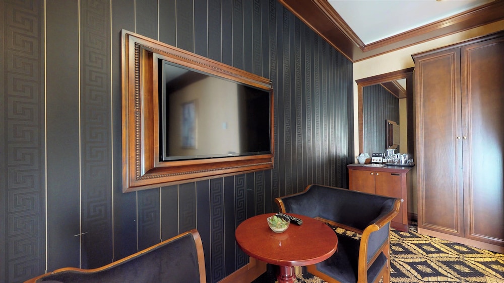 Historic Boutique Hotel Cattaro 48/60