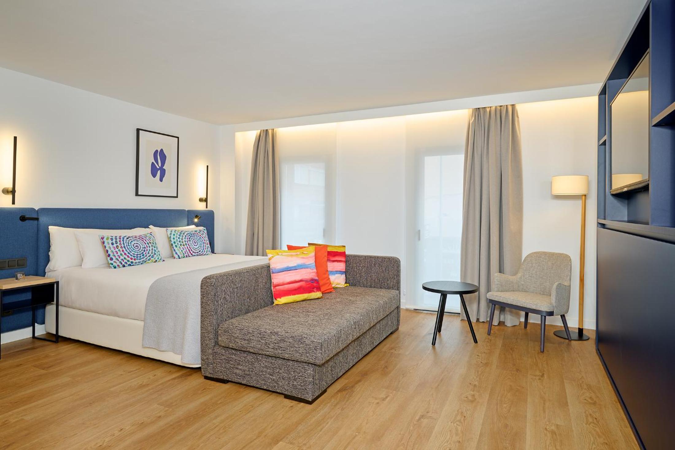 Studio, Suite, Apartment, 3 Beds