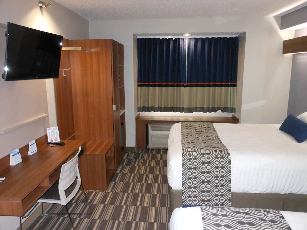 Microtel Inn Suites By Wyndham Sioux Falls 18/40