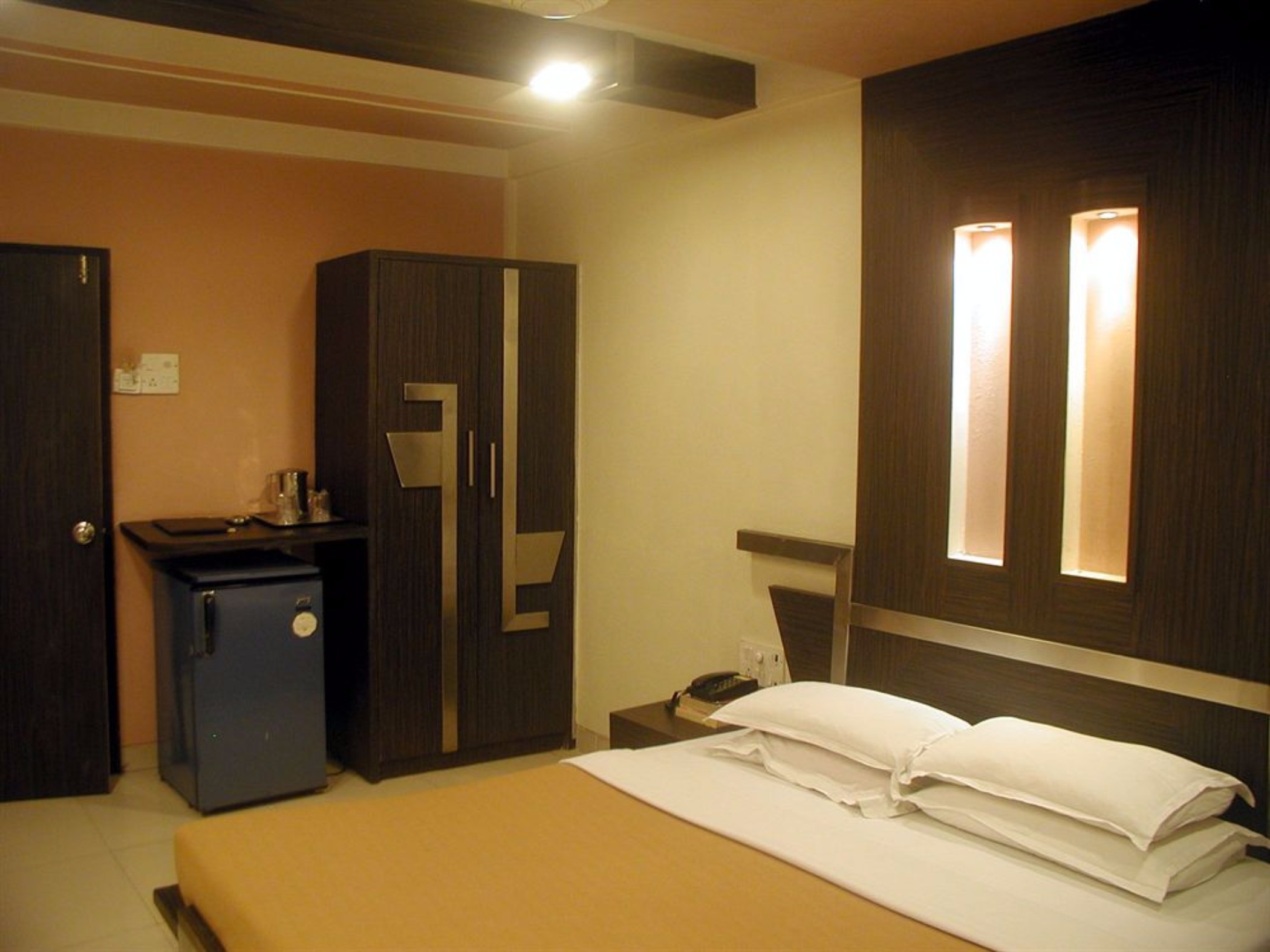 HOTEL SUPREME 18/26