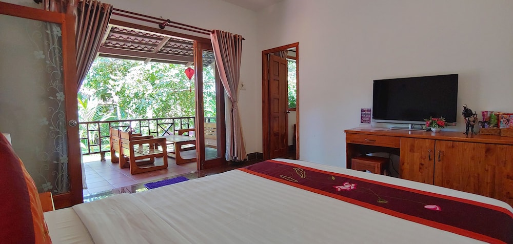 Hong Bin Bungalow 25/50